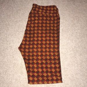 NWT Lularoe Leggings sz Tall & Curvy retail $25